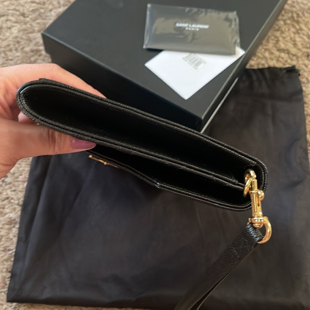 Saint Laurent Envelope Flap Pouch in Mix Matelassé Shiny Grained Leather - Picture 11 of 14